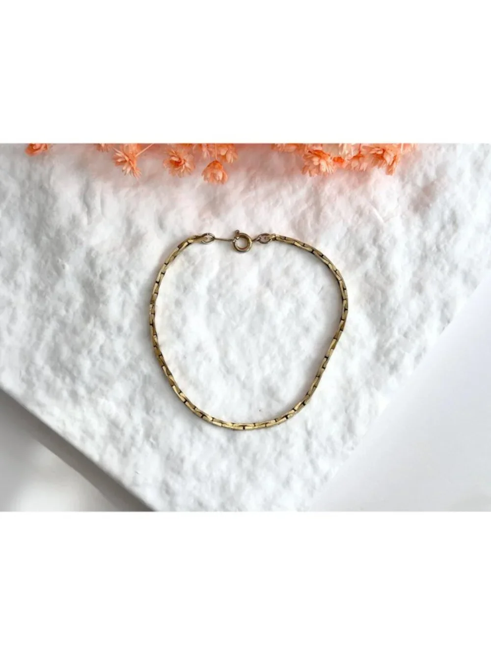 Gold Toned Cobra Chain Minimalist 80's Vintage Bracelet